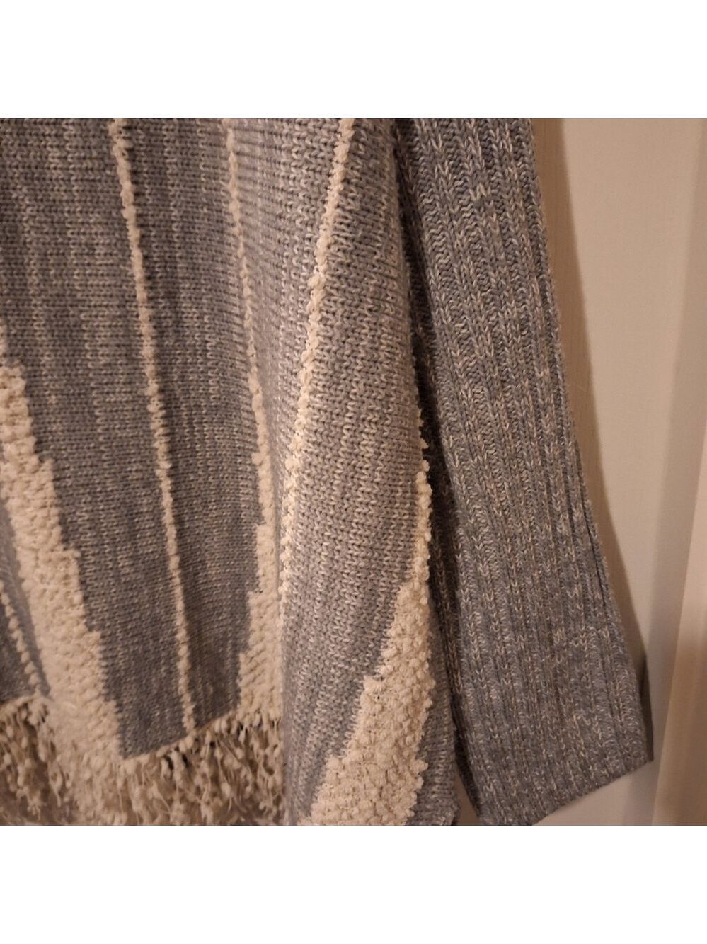 Gray Cream Sweater Fringe - Picture 5 of 9